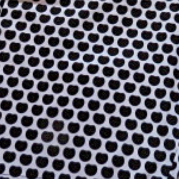 New amphibious 4 way stretch shorts 💕 - Picture 3 of 3